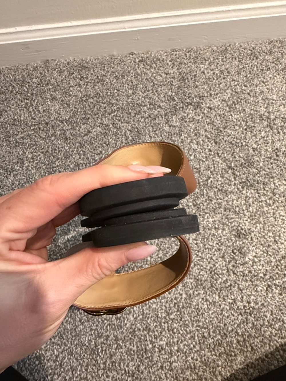 Gucci Double G Sandals - Picture 10 of 11